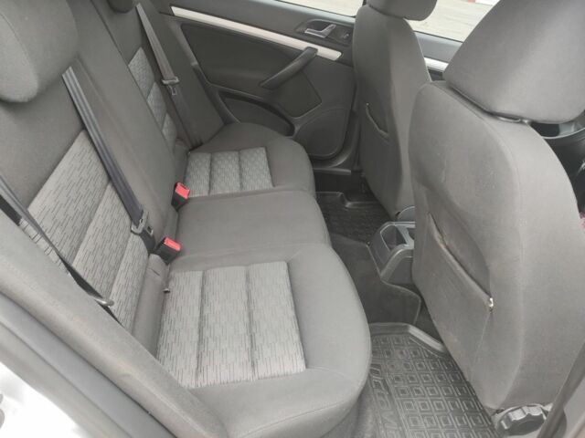 Серый Шкода Октавия, объемом двигателя 1.8 л и пробегом 162 тыс. км за 7500 $, фото 11 на Automoto.ua