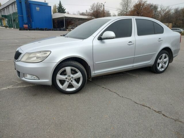 Серый Шкода Октавия, объемом двигателя 1.8 л и пробегом 162 тыс. км за 7500 $, фото 1 на Automoto.ua