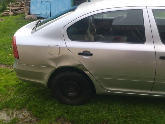 Сірий Шкода Октавія, об'ємом двигуна 1.6 л та пробігом 267 тис. км за 5200 $, фото 3 на Automoto.ua