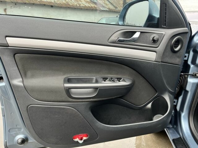 Серый Шкода Октавия, объемом двигателя 1.8 л и пробегом 280 тыс. км за 7900 $, фото 8 на Automoto.ua