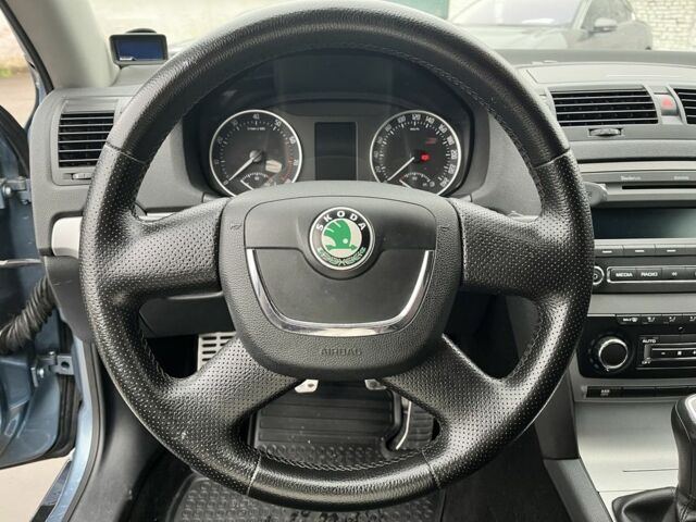 Серый Шкода Октавия, объемом двигателя 1.8 л и пробегом 280 тыс. км за 7900 $, фото 12 на Automoto.ua