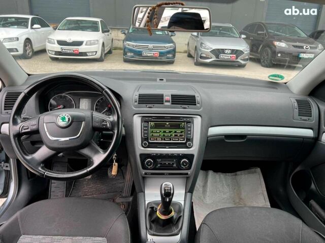 Серый Шкода Октавия, объемом двигателя 1.4 л и пробегом 218 тыс. км за 9190 $, фото 35 на Automoto.ua