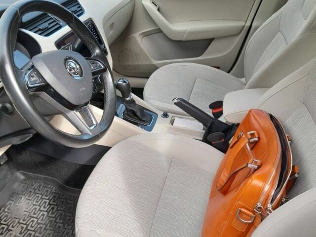 Сірий Шкода Октавія, об'ємом двигуна 1.6 л та пробігом 124 тис. км за 12900 $, фото 5 на Automoto.ua