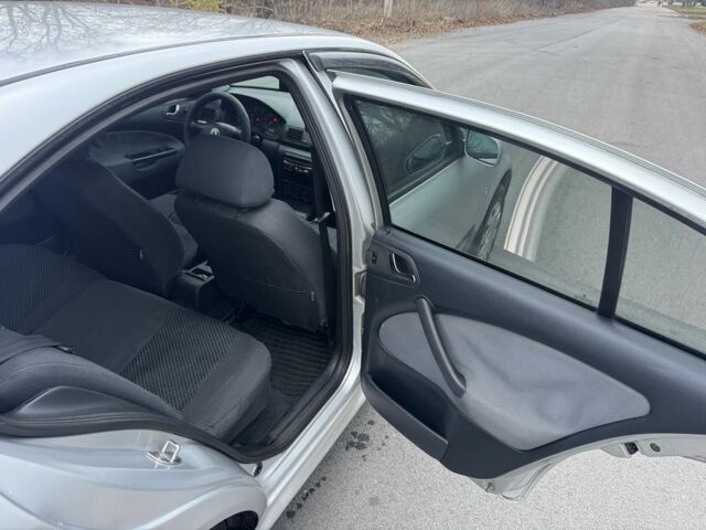 Серый Шкода Октавия, объемом двигателя 1.6 л и пробегом 260 тыс. км за 5000 $, фото 15 на Automoto.ua