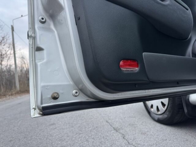 Серый Шкода Октавия, объемом двигателя 1.6 л и пробегом 260 тыс. км за 5000 $, фото 8 на Automoto.ua