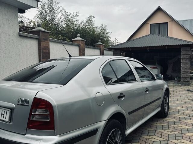 Шкода Октавія 1999 у Ужгороді на Automoto.ua Сірий Шкода Октавія, об'ємом двигуна 1.6 л та пробігом 210 тис. км за 3900 $, фото 12 на Automoto.ua