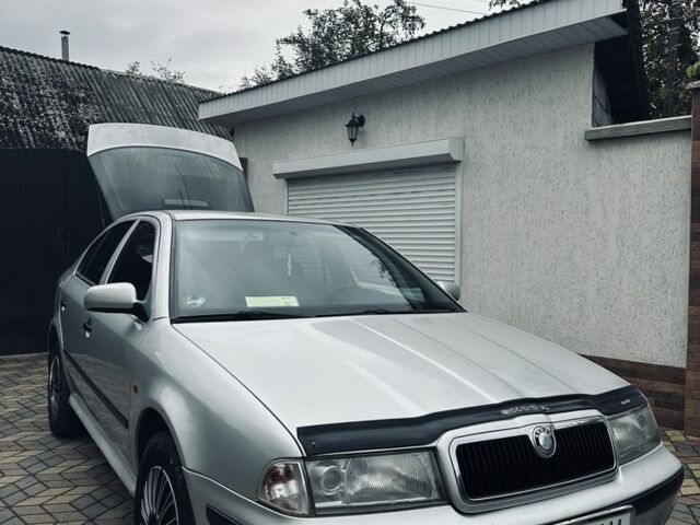 Шкода Октавія 1999 у Ужгороді на Automoto.ua Сірий Шкода Октавія, об'ємом двигуна 1.6 л та пробігом 210 тис. км за 3900 $, фото 10 на Automoto.ua