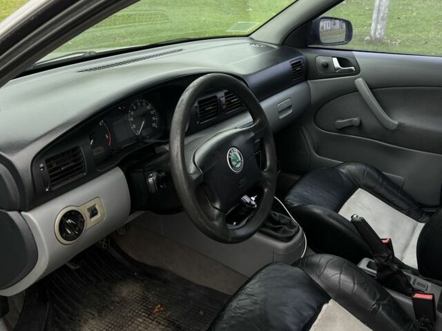 Серый Шкода Октавия, объемом двигателя 1.9 л и пробегом 329 тыс. км за 3350 $, фото 5 на Automoto.ua