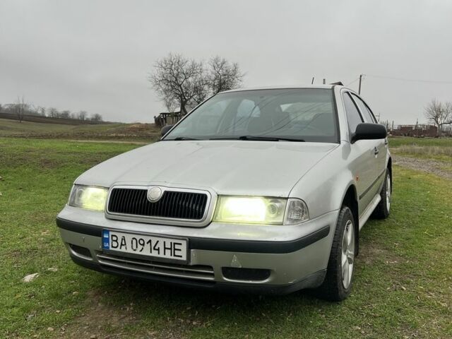 Серый Шкода Октавия, объемом двигателя 1.9 л и пробегом 329 тыс. км за 3350 $, фото 1 на Automoto.ua