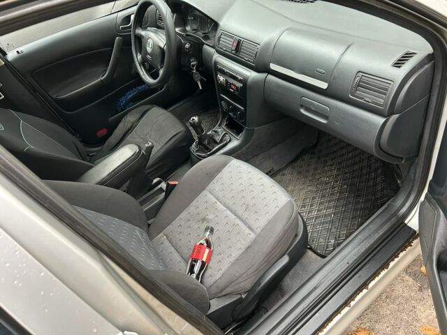 Серый Шкода Октавия, объемом двигателя 1.9 л и пробегом 480 тыс. км за 2500 $, фото 4 на Automoto.ua