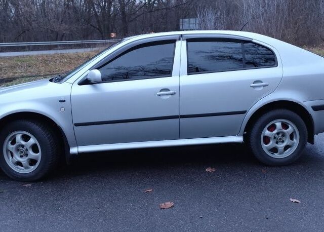 Серый Шкода Октавия, объемом двигателя 1.6 л и пробегом 265 тыс. км за 3750 $, фото 11 на Automoto.ua