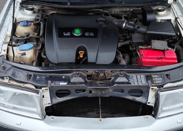 Серый Шкода Октавия, объемом двигателя 1.6 л и пробегом 265 тыс. км за 3750 $, фото 13 на Automoto.ua