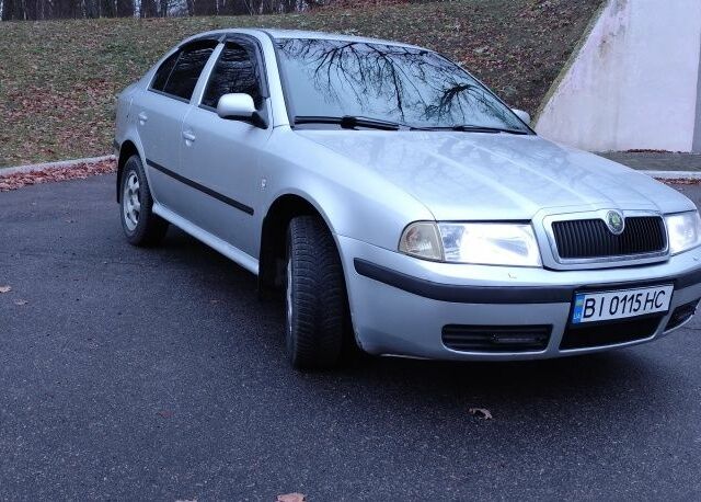 Серый Шкода Октавия, объемом двигателя 1.6 л и пробегом 265 тыс. км за 3750 $, фото 5 на Automoto.ua