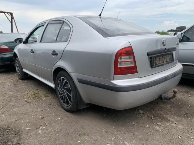 Серый Шкода Октавия, объемом двигателя 0 л и пробегом 300 тыс. км за 477 $, фото 2 на Automoto.ua