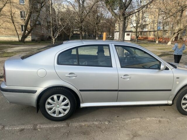 Серый Шкода Октавия, объемом двигателя 1.9 л и пробегом 300 тыс. км за 2175 $, фото 4 на Automoto.ua