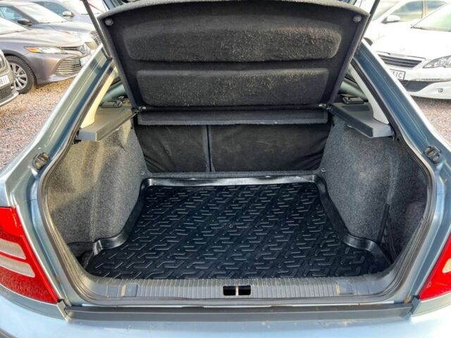 Серый Шкода Октавия, объемом двигателя 0 л и пробегом 192 тыс. км за 4999 $, фото 9 на Automoto.ua