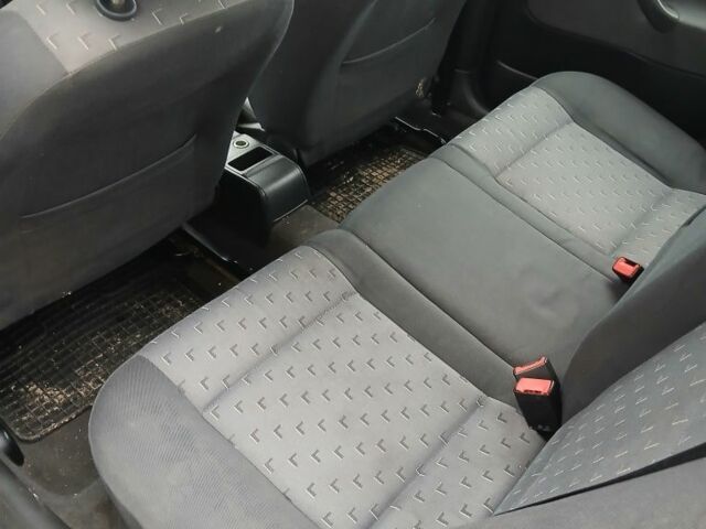 Сірий Шкода Октавія, об'ємом двигуна 0 л та пробігом 400 тис. км за 2300 $, фото 2 на Automoto.ua