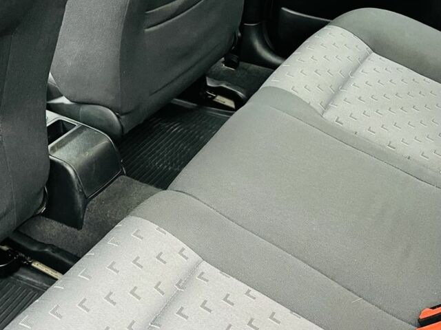 Серый Шкода Октавия, объемом двигателя 1.6 л и пробегом 92 тыс. км за 6000 $, фото 11 на Automoto.ua