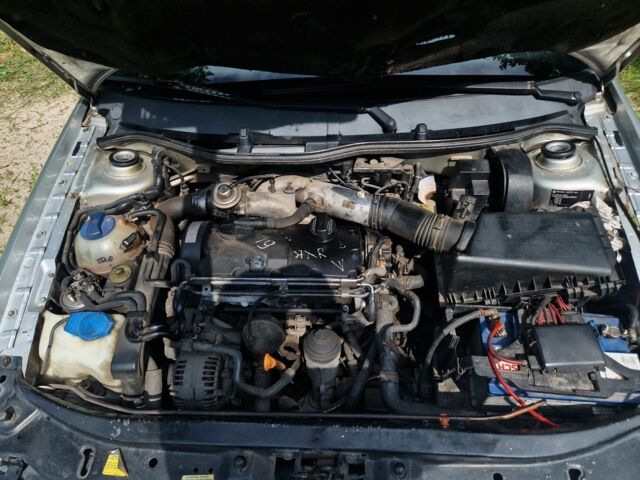 Шкода Октавия 2004 в Володарке на Automoto.ua Серый Шкода Октавия, объемом двигателя 1.9 л и пробегом 278 тыс. км за 4800 $, фото 5 на Automoto.ua