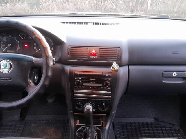 Шкода Октавия 2004 в Белой Церкве на Automoto.ua Серый Шкода Октавия, объемом двигателя 1.4 л и пробегом 240 тыс. км за 2100 $, фото 14 на Automoto.ua