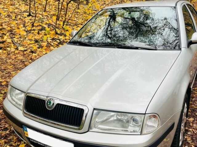 Серый Шкода Октавия, объемом двигателя 1.6 л и пробегом 92 тыс. км за 6000 $, фото 2 на Automoto.ua