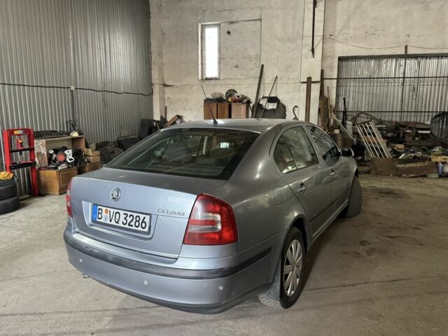 Серый Шкода Октавия, объемом двигателя 1.9 л и пробегом 200 тыс. км за 2800 $, фото 2 на Automoto.ua