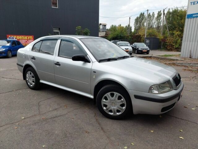 Сірий Шкода Октавія, об'ємом двигуна 1.6 л та пробігом 280 тис. км за 3900 $, фото 1 на Automoto.ua