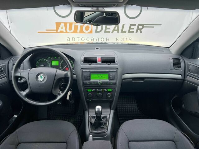 Серый Шкода Октавия, объемом двигателя 1.6 л и пробегом 369 тыс. км за 5500 $, фото 15 на Automoto.ua