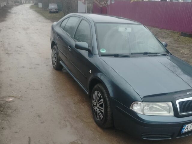 Серый Шкода Октавия, объемом двигателя 1.6 л и пробегом 233 тыс. км за 4600 $, фото 2 на Automoto.ua