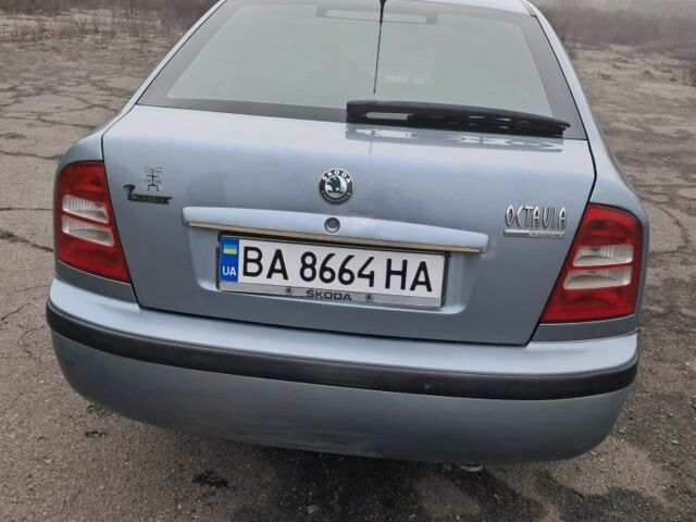 Серый Шкода Октавия, объемом двигателя 1.6 л и пробегом 259 тыс. км за 4966 $, фото 2 на Automoto.ua