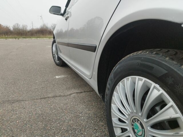 Серый Шкода Октавия, объемом двигателя 1.6 л и пробегом 250 тыс. км за 4600 $, фото 4 на Automoto.ua