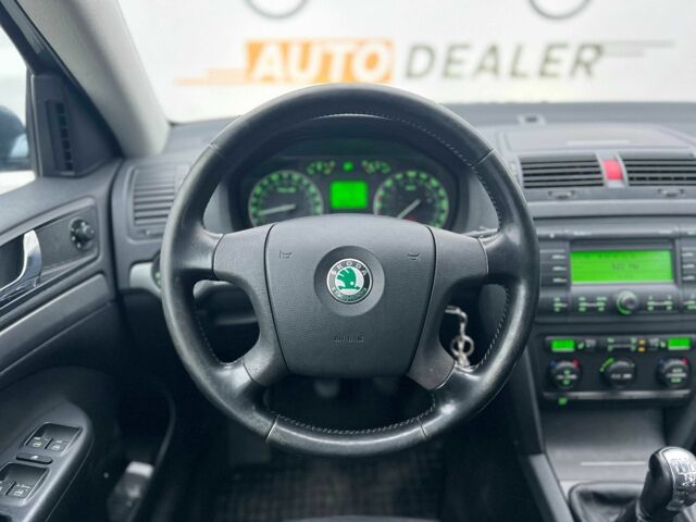 Серый Шкода Октавия, объемом двигателя 1.6 л и пробегом 369 тыс. км за 5500 $, фото 16 на Automoto.ua