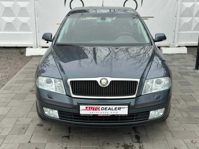 Серый Шкода Октавия, объемом двигателя 1.6 л и пробегом 369 тыс. км за 5500 $, фото 2 на Automoto.ua