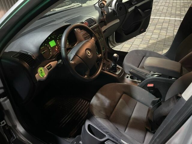 Серый Шкода Октавия, объемом двигателя 0 л и пробегом 350 тыс. км за 1800 $, фото 14 на Automoto.ua