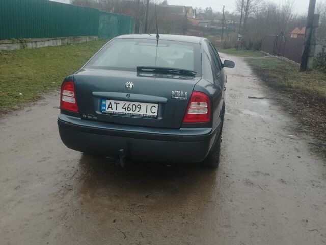 Серый Шкода Октавия, объемом двигателя 1.6 л и пробегом 233 тыс. км за 4600 $, фото 4 на Automoto.ua