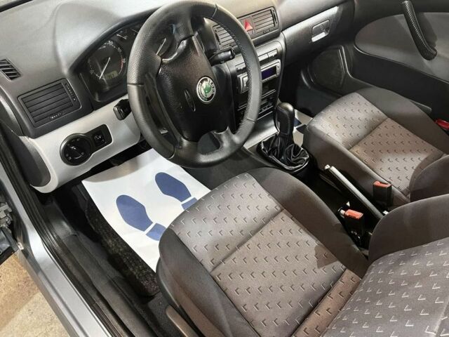 Серый Шкода Октавия, объемом двигателя 1.8 л и пробегом 270 тыс. км за 4000 $, фото 3 на Automoto.ua