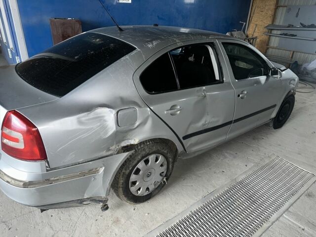 Серый Шкода Октавия, объемом двигателя 1.6 л и пробегом 3 тыс. км за 2000 $, фото 4 на Automoto.ua