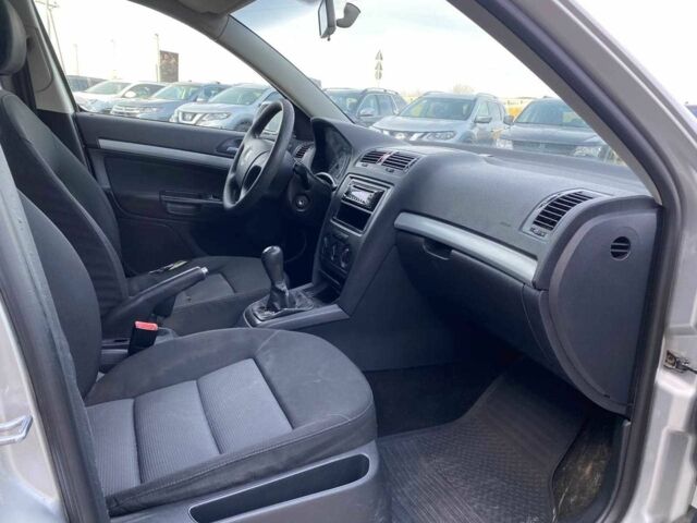 Сірий Шкода Октавія, об'ємом двигуна 1.6 л та пробігом 373 тис. км за 4990 $, фото 8 на Automoto.ua
