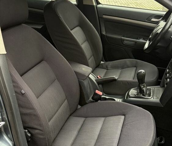 Серый Шкода Октавия, объемом двигателя 1.9 л и пробегом 300 тыс. км за 3200 $, фото 19 на Automoto.ua