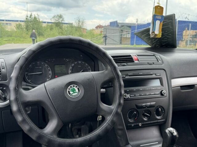 Серый Шкода Октавия, объемом двигателя 1.9 л и пробегом 290 тыс. км за 4300 $, фото 12 на Automoto.ua