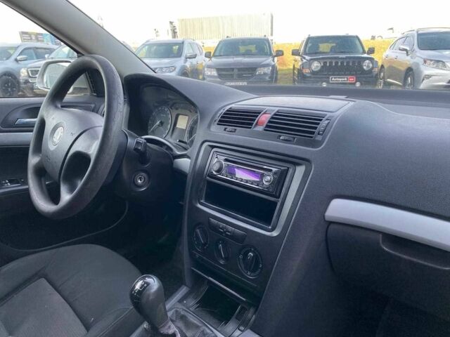 Сірий Шкода Октавія, об'ємом двигуна 1.6 л та пробігом 373 тис. км за 4990 $, фото 6 на Automoto.ua