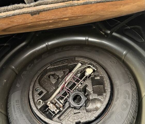 Серый Шкода Октавия, объемом двигателя 1.9 л и пробегом 300 тыс. км за 3200 $, фото 17 на Automoto.ua