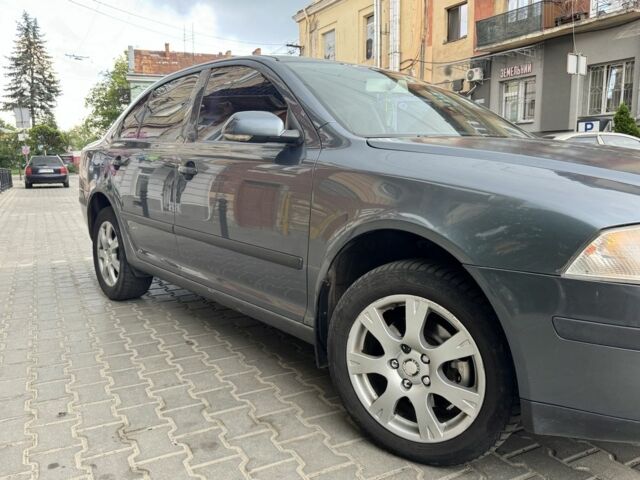 Серый Шкода Октавия, объемом двигателя 1.9 л и пробегом 290 тыс. км за 4300 $, фото 5 на Automoto.ua