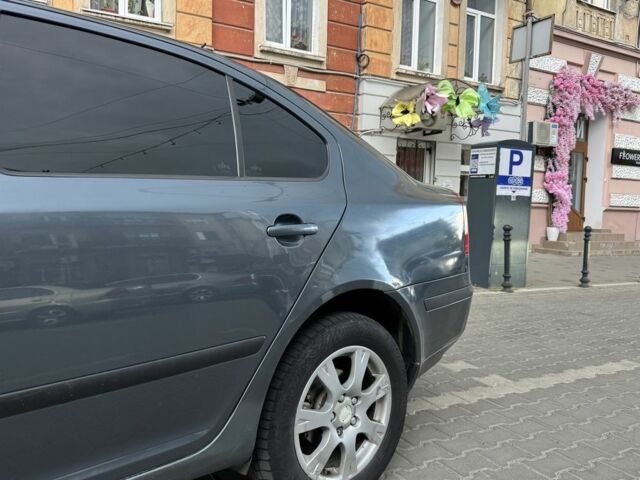 Серый Шкода Октавия, объемом двигателя 1.9 л и пробегом 290 тыс. км за 4300 $, фото 3 на Automoto.ua