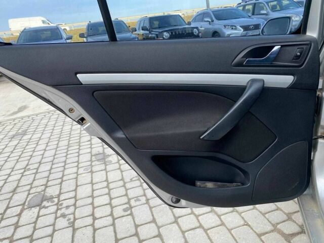 Сірий Шкода Октавія, об'ємом двигуна 1.6 л та пробігом 373 тис. км за 4990 $, фото 14 на Automoto.ua