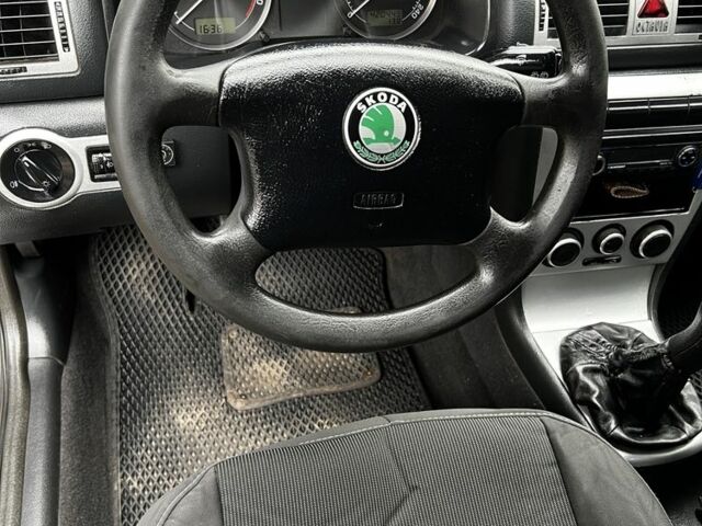 Шкода Октавия 2006 в Виннице на Automoto.ua Серый Шкода Октавия, объемом двигателя 1.6 л и пробегом 400 тыс. км за 3200 $, фото 14 на Automoto.ua