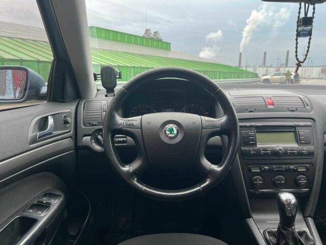 Сірий Шкода Октавія, об'ємом двигуна 0 л та пробігом 225 тис. км за 6990 $, фото 13 на Automoto.ua