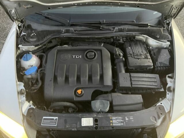 Сірий Шкода Октавія, об'ємом двигуна 1.9 л та пробігом 300 тис. км за 2450 $, фото 4 на Automoto.ua