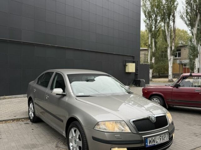 Серый Шкода Октавия, объемом двигателя 1.9 л и пробегом 300 тыс. км за 3250 $, фото 2 на Automoto.ua
