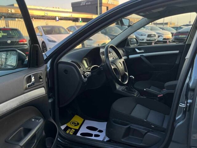 Серый Шкода Октавия, объемом двигателя 1.6 л и пробегом 147 тыс. км за 6450 $, фото 15 на Automoto.ua